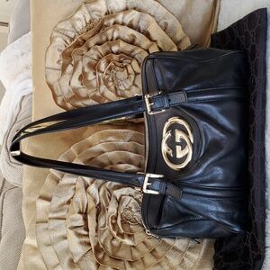 ✨️ 100% Authentic Gucci  Black  Leather Bag  Interlocking GG …